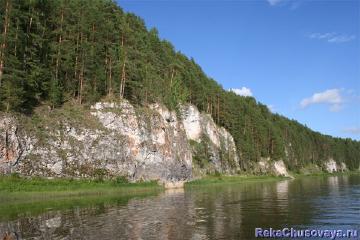 Скала на берегу реки Чусовой